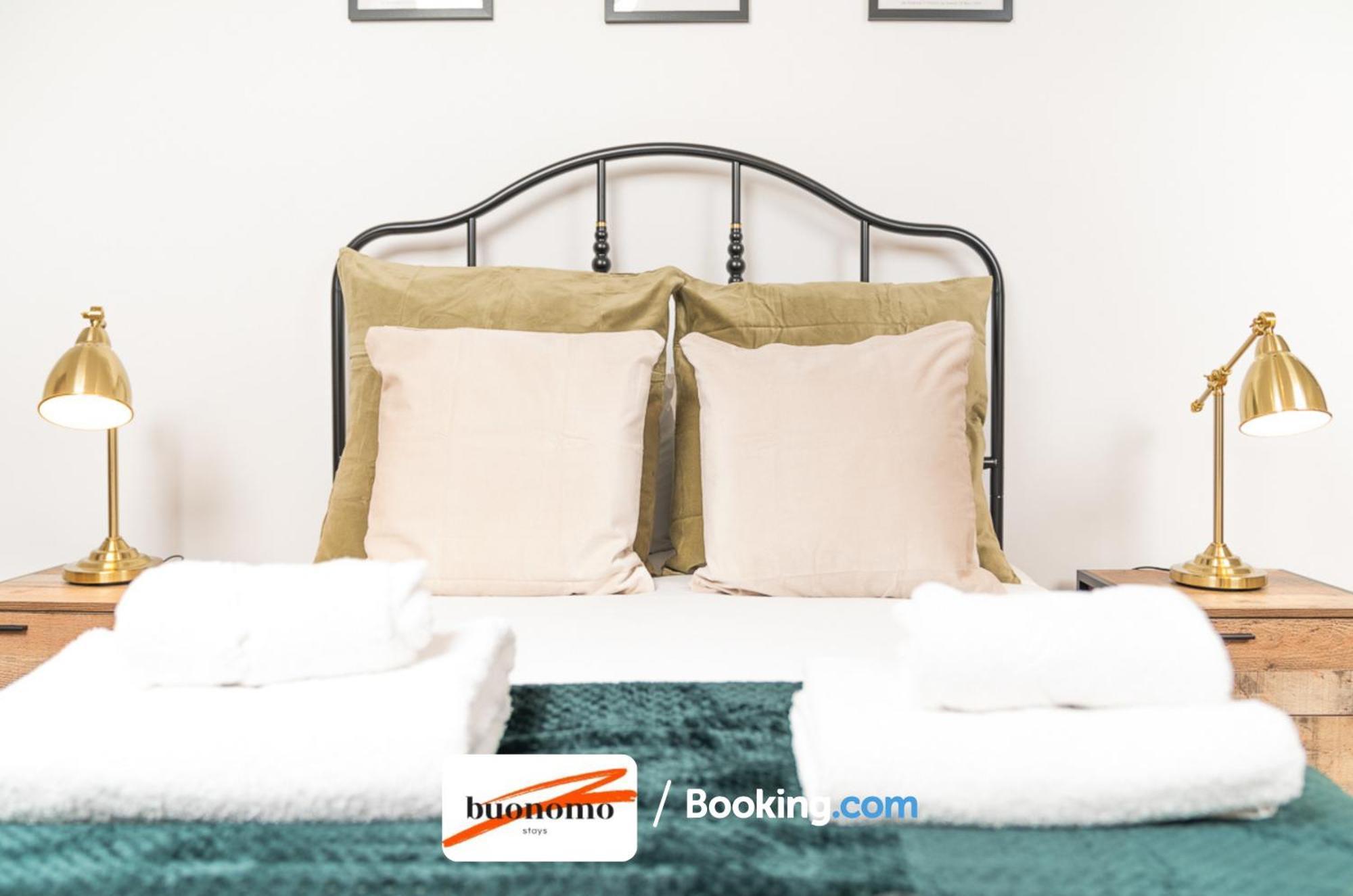 Two Bedroom Apartment At Buonomo Stays Short Lets & Serviced Accommodation Londyn Zewnętrze zdjęcie