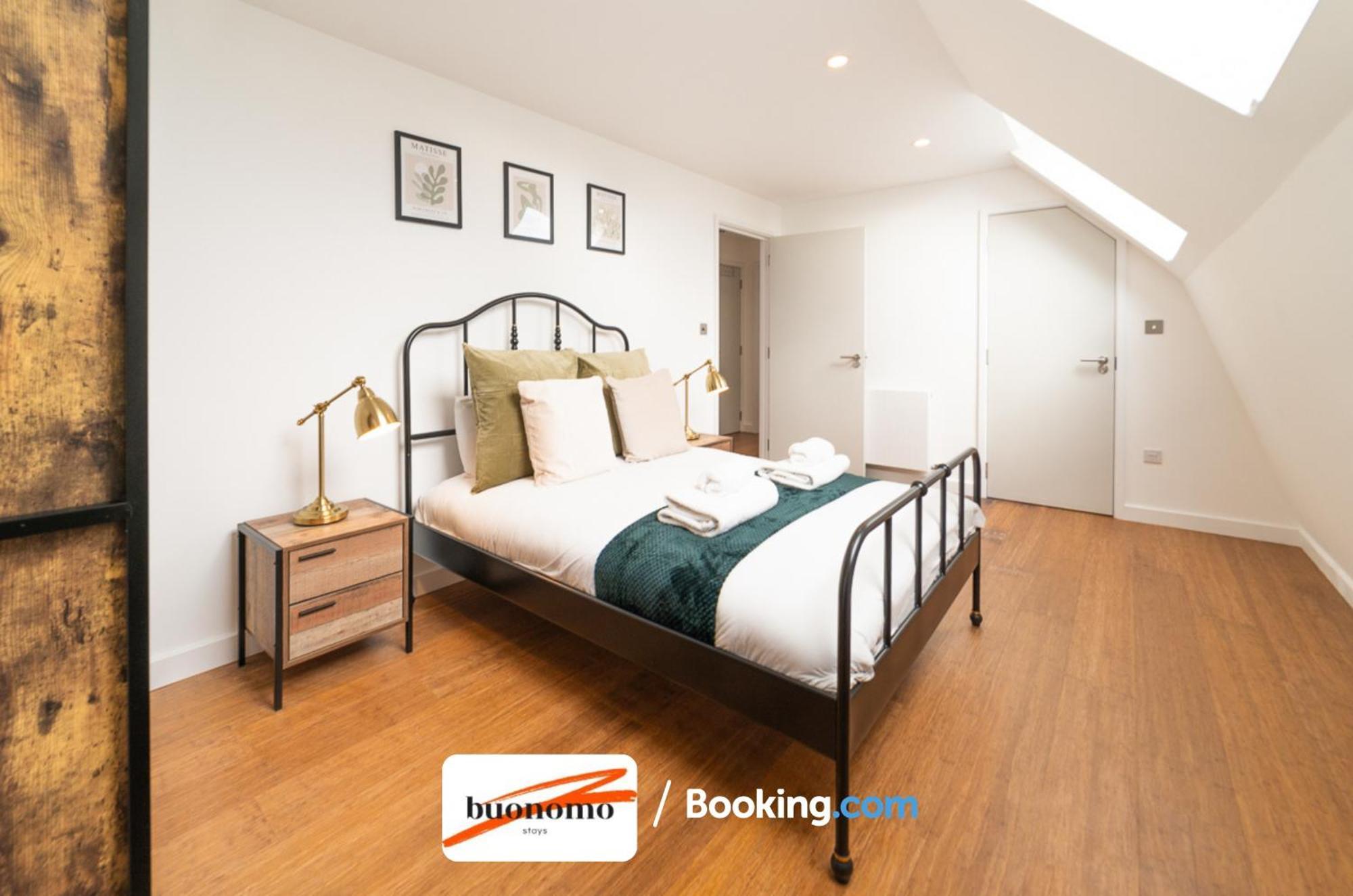 Two Bedroom Apartment At Buonomo Stays Short Lets & Serviced Accommodation Londyn Zewnętrze zdjęcie