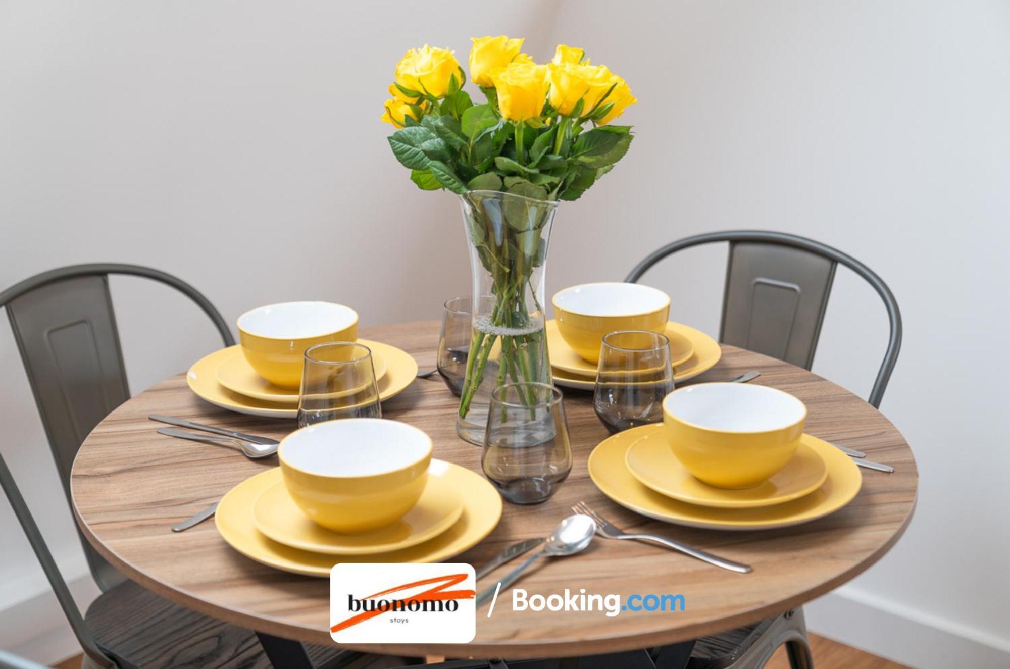Two Bedroom Apartment At Buonomo Stays Short Lets & Serviced Accommodation Londyn Zewnętrze zdjęcie